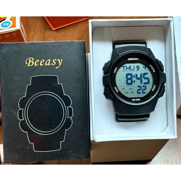 Beeasy Men’s Digital Sport Watch - Picture 1 of 10